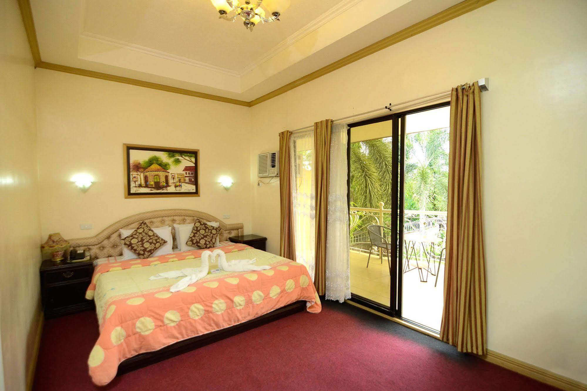 Oyo 197 Sunny Point Hotel Davao Ngoại thất bức ảnh