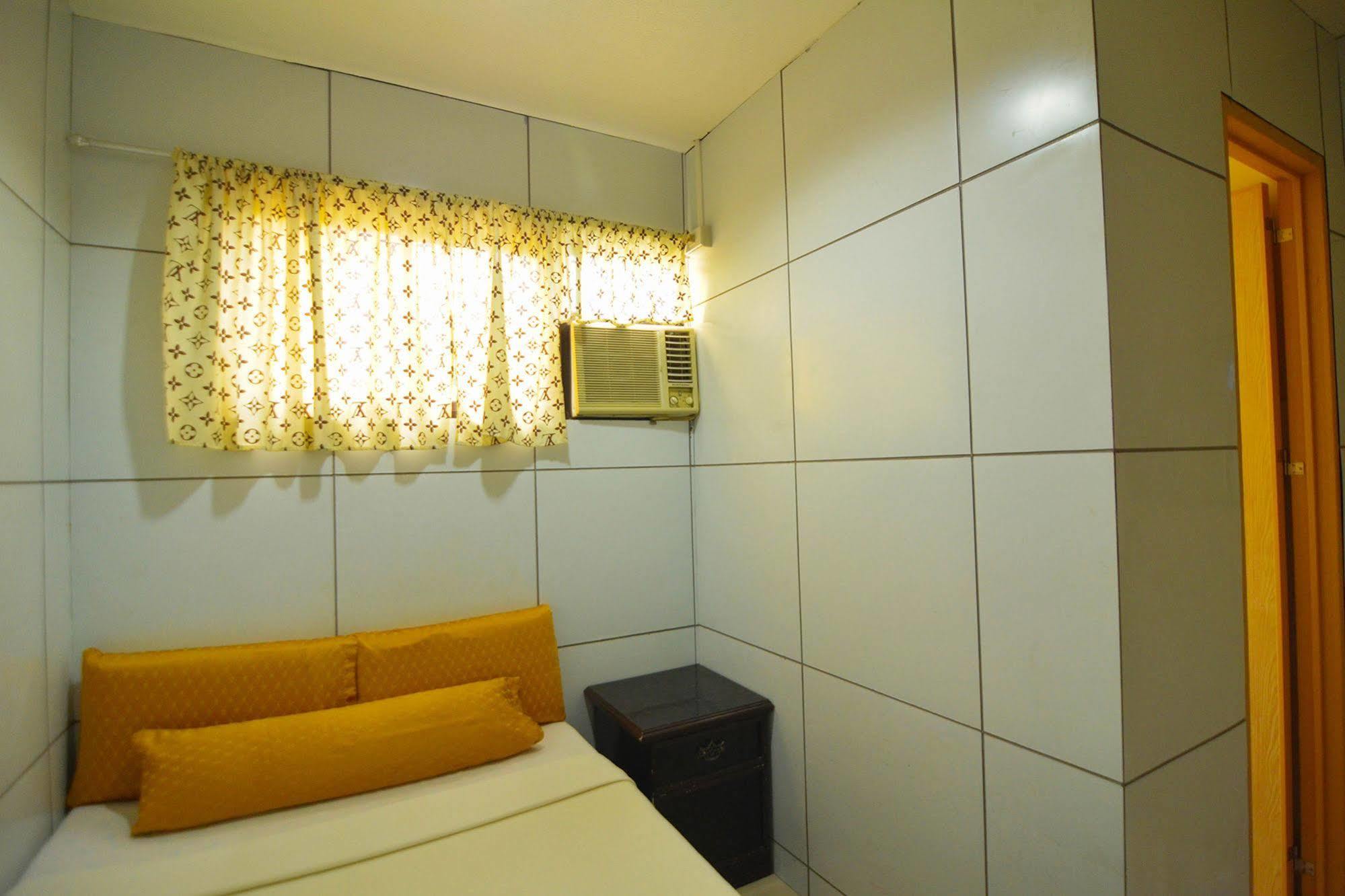 Oyo 197 Sunny Point Hotel Davao Ngoại thất bức ảnh