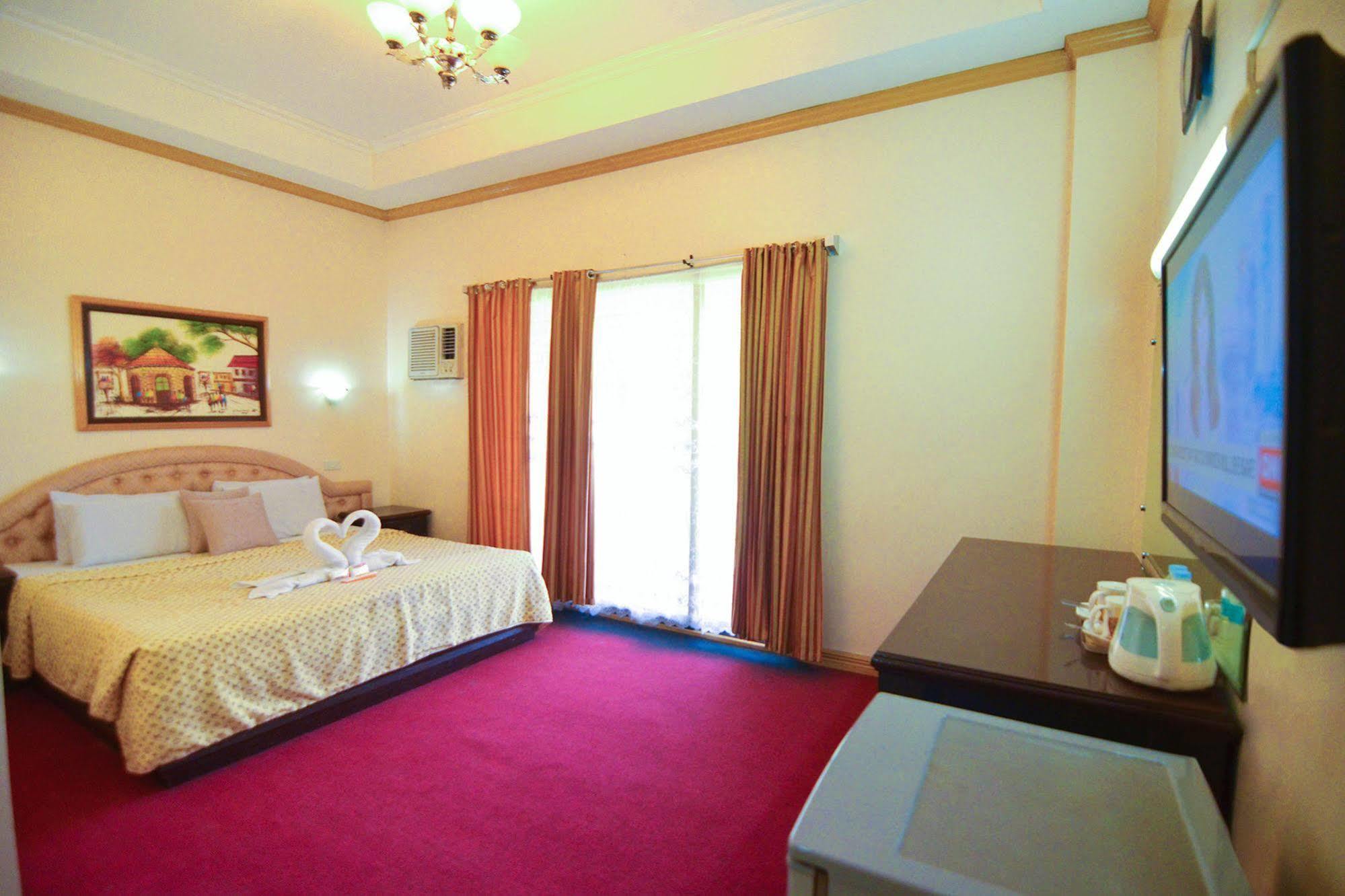 Oyo 197 Sunny Point Hotel Davao Ngoại thất bức ảnh